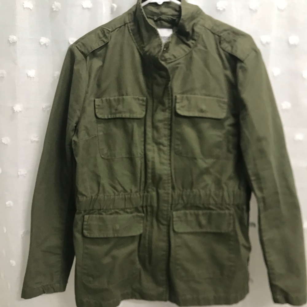 Like new Women’s green jacket